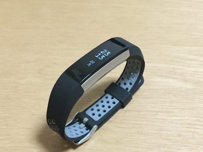 Fitbit Alta Hrの替えバンドが通気性良くてシリコン製で柔らかくていい感じかも ふりにち